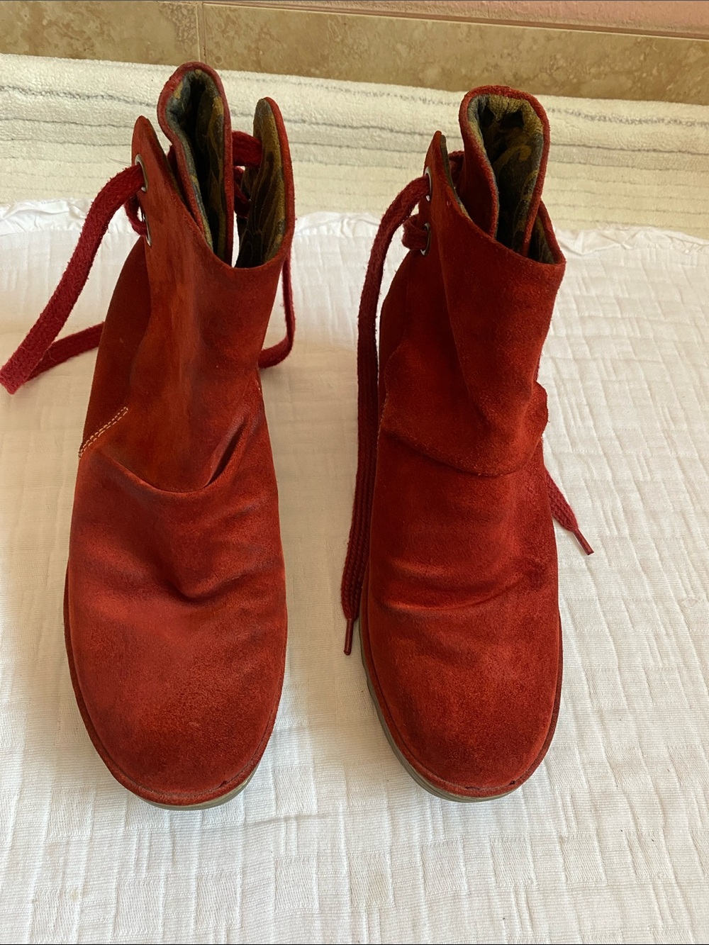 FLY LONDI Rust Red Suede Lace-Up Ankle Boots